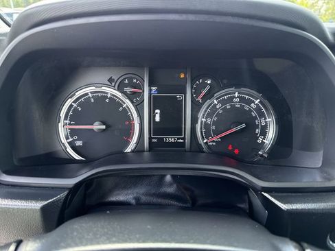 Used 2024 Toyota 4Runner TRD Off-Road Premium w/ Moonroof Package AWD/4WD image 11