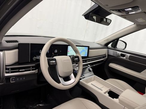 Used 2024 Hyundai Santa Fe SEL image 7