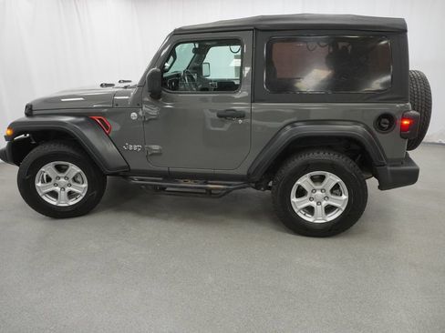 Used 2019 Jeep Wrangler Sport w/ Quick Order Package 24S AWD/4WD image 15