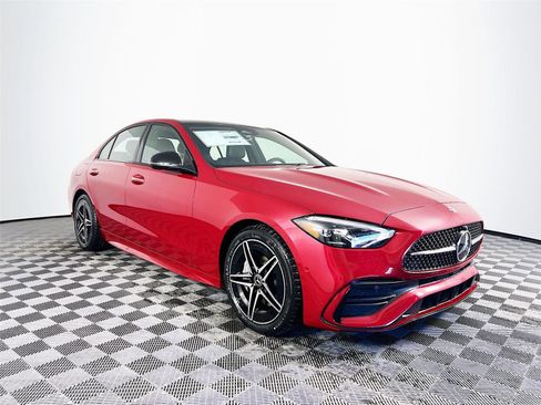 Used 2025 Mercedes-Benz C 300 4MATIC Sedan image 8