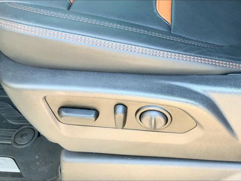 Used 2019 GMC Sierra 1500 AT4 w/ AT4 Premium Package AWD/4WD image 35