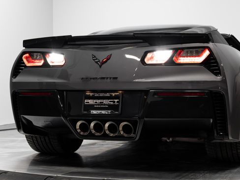 Used 2015 Chevrolet Corvette Z06 w/ 3LZ Preferred Equipment Group image 72