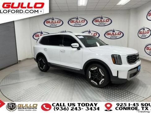 Used 2023 Kia Telluride S AWD/4WD image 2
