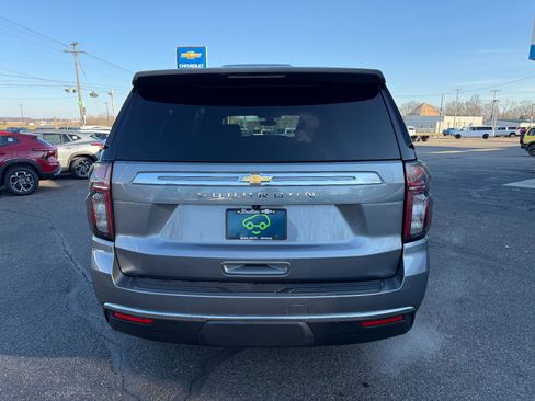 Used 2021 Chevrolet Suburban LS w/ Driver Alert Package image 8