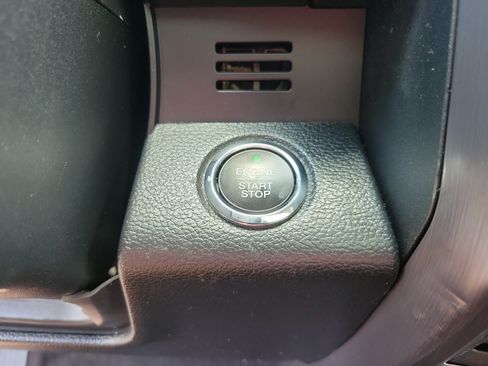Used 2018 Ford Expedition Platinum RWD image 21