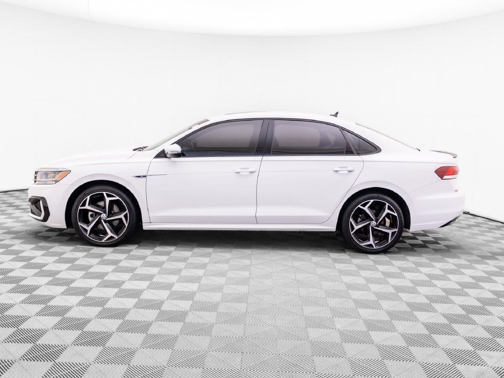 Used 2022 Volkswagen Passat 2.0T R-Line FWD image 2
