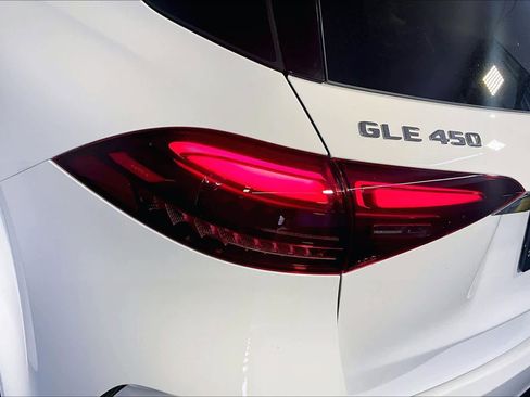 New 2026 Mercedes-Benz GLE 450 4MATIC image 5