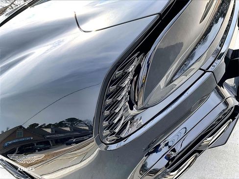 Used 2026 Aston Martin Vanquish image 22