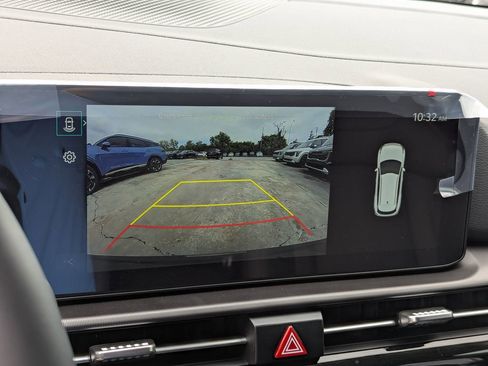 New 2026 Kia Sportage EX image 25