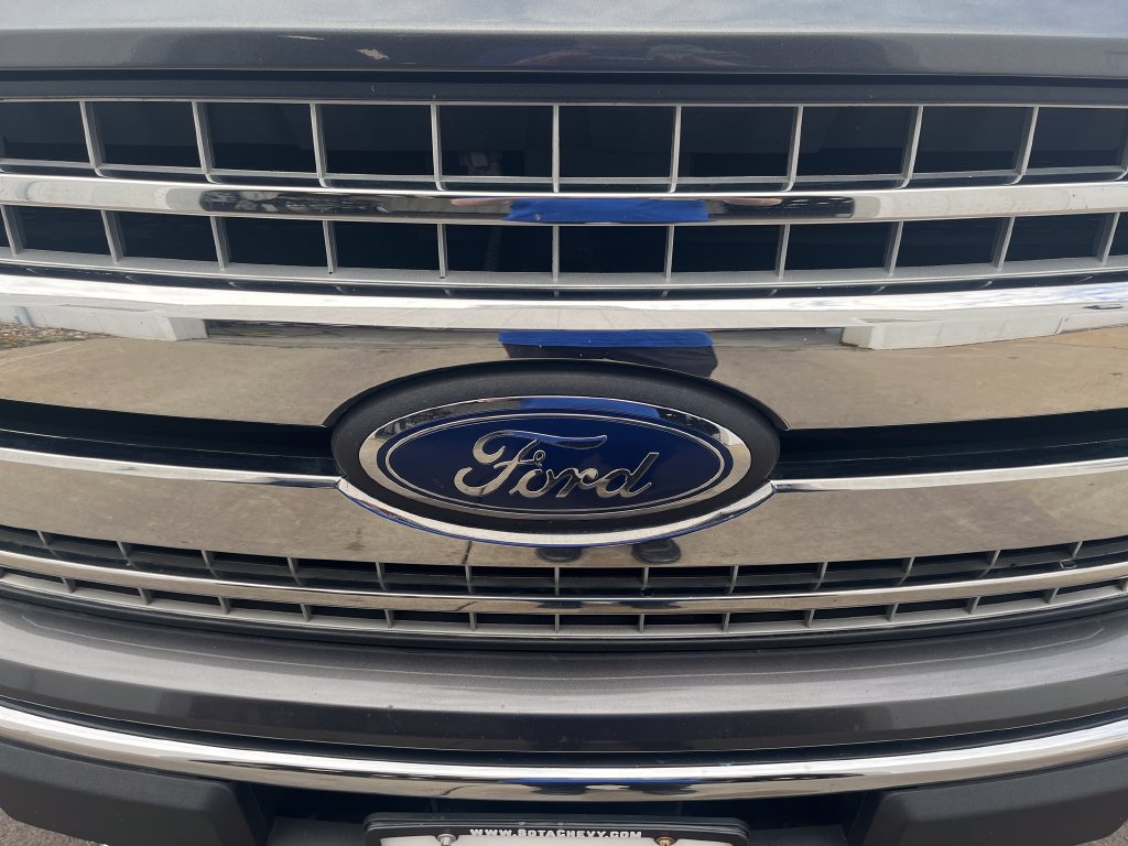 Used 2018 Ford F150 XLT w/ Equipment Group 302A Luxury AWD/4WD image 41
