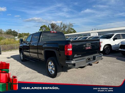 Used 2018 GMC Sierra 2500 SLT w/ Snow Plow Prep Package image 5
