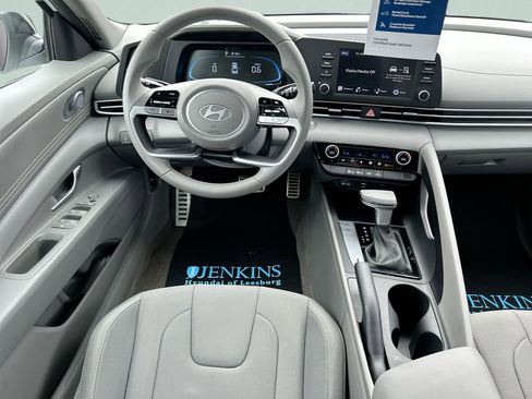 New 2026 Hyundai Elantra Sport FWD image 21
