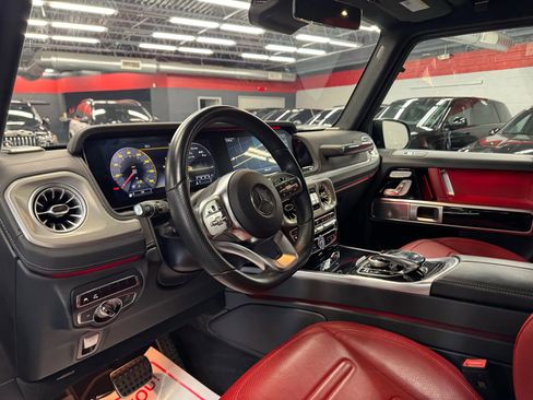 Used 2024 Mercedes-Benz G 550 image 11