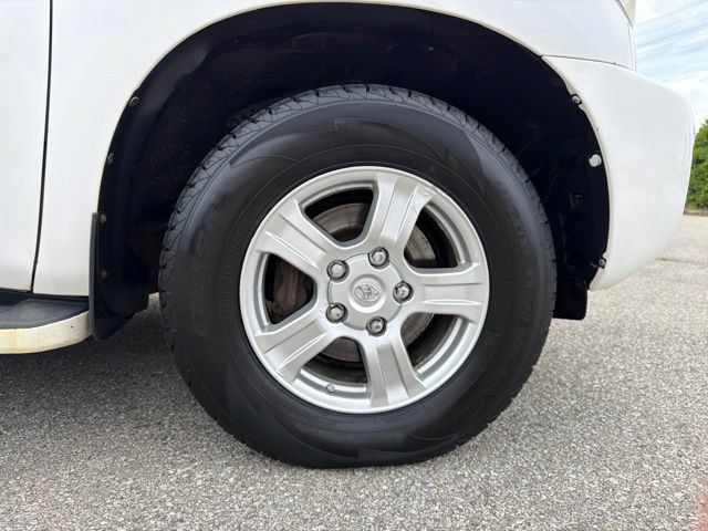 Used 2008 Toyota Sequoia Limited AWD/4WD image 31