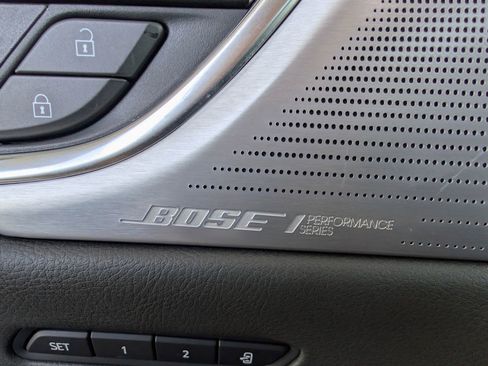 Used 2023 Cadillac XT6 Premium Luxury image 8