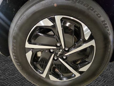Used 2023 Kia Sportage LX AWD/4WD image 11