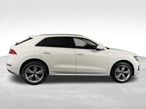 Used 2023 Audi Q8 Premium Plus w/ Premium Plus Package AWD/4WD image 5