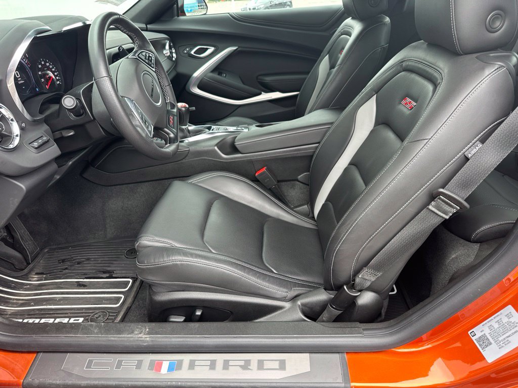Used 2022 Chevrolet Camaro SS RWD image 17