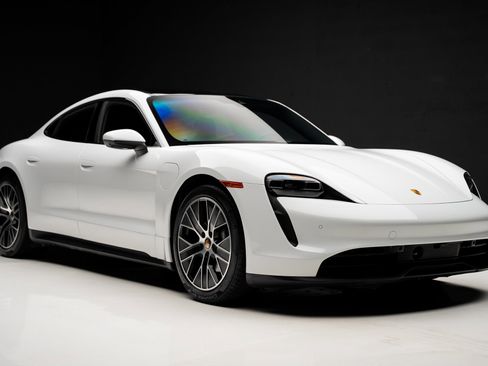 Used 2023 Porsche Taycan w/ Premium Package image 79