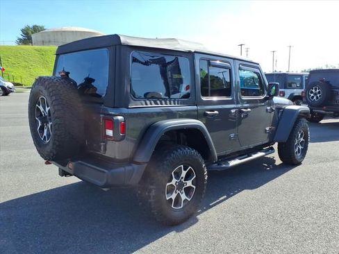 Used 2022 Jeep Wrangler Unlimited Rubicon w/ Cold Weather Group AWD/4WD image 4