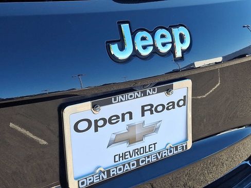 Used 2020 Jeep Grand Cherokee Limited AWD/4WD image 30