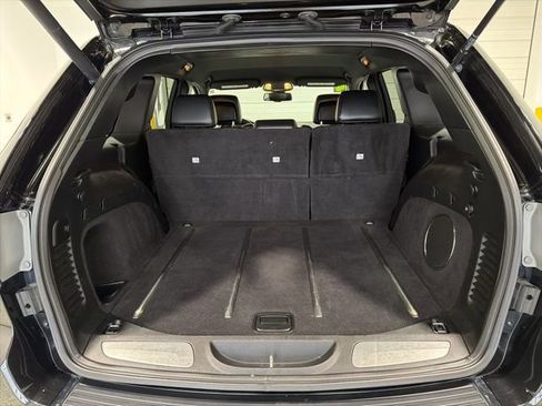 Used 2014 Jeep Grand Cherokee Limited w/ Trailer Tow Group IV image 29