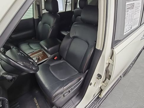 Used 2020 Nissan Armada SL w/ Premium Package image 30