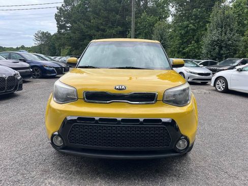 Used 2016 Kia Soul + FWD image 4