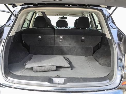 Used 2018 Nissan Murano SV image 24