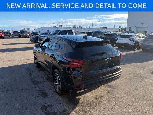 Used 2024 Chevrolet Trax RS w/ Driver Confidence Package FWD image 10