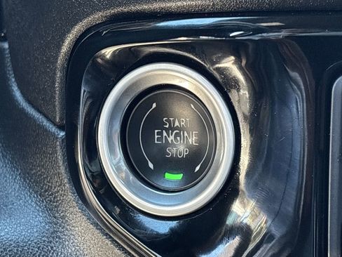 Used 2024 Chevrolet Silverado 1500 High Country w/ High Country Premium Package image 31