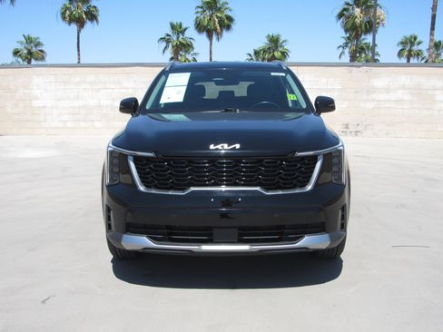 Used 2024 Kia Sorento S AWD/4WD image 3