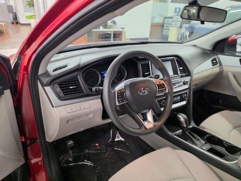 Used 2019 Hyundai Sonata SE FWD image 13