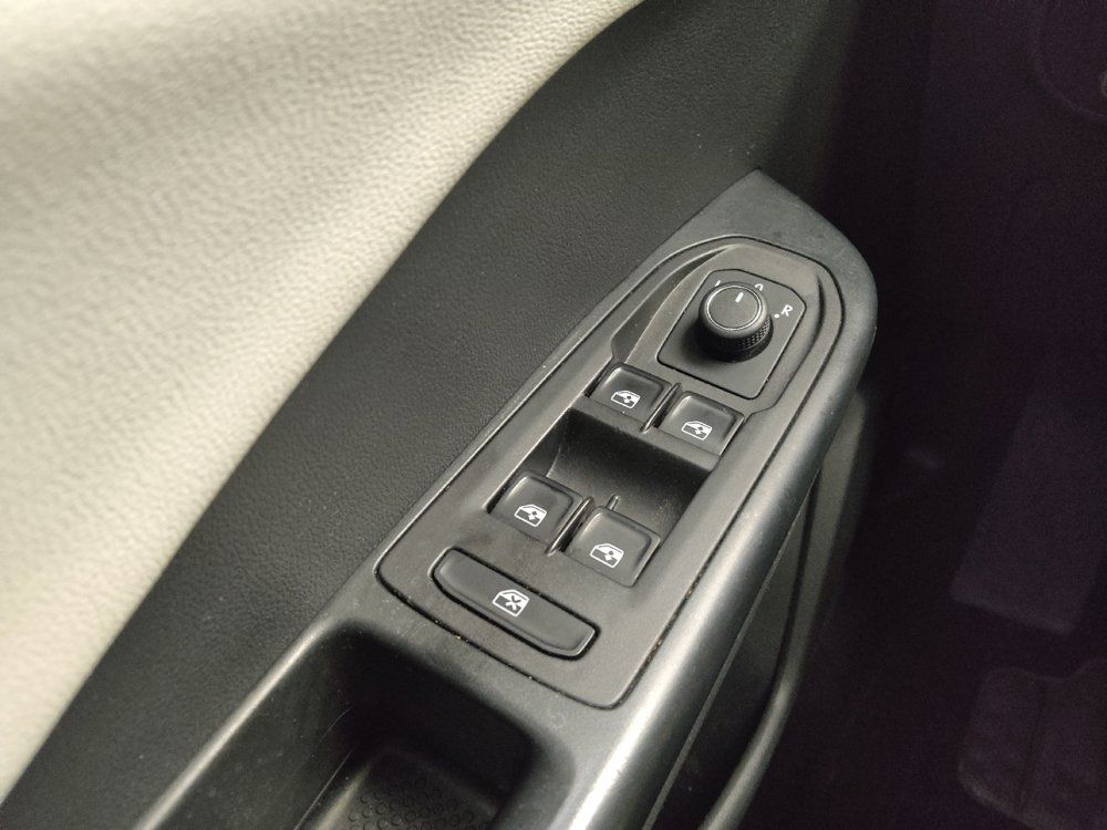 Used 2025 Volkswagen Taos S FWD image 27