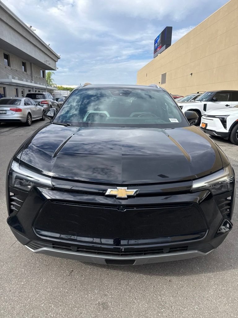 Used 2024 Chevrolet Blazer EV LT AWD/4WD image 10