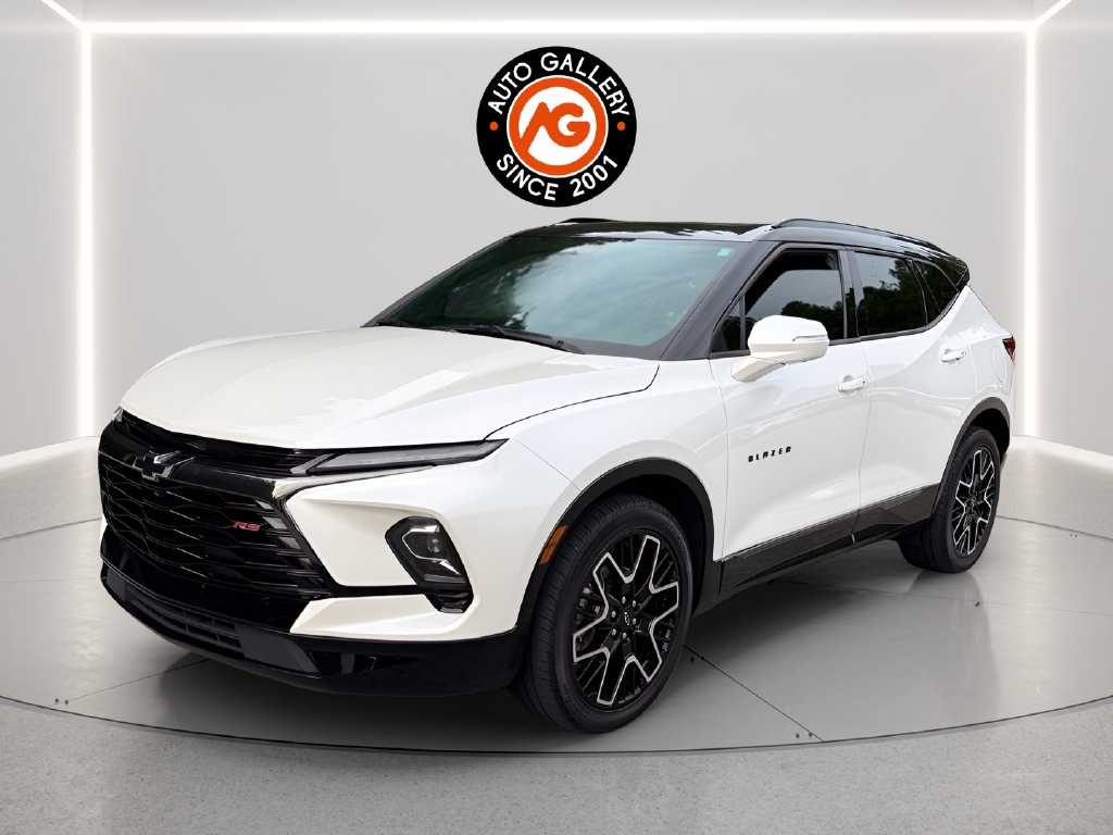 Used 2023 Chevrolet Blazer RS w/ Driver Confidence II Package AWD/4WD image 3