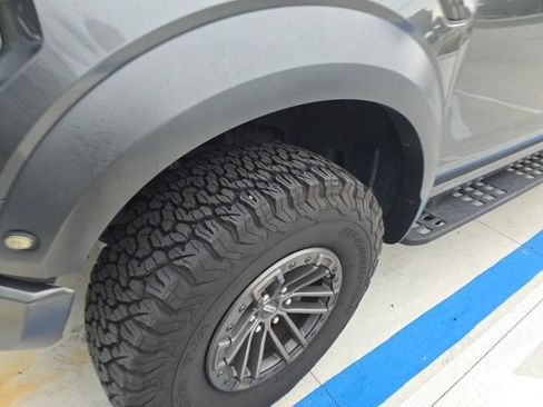 Used 2019 Ford F150 Raptor w/ Equipment Group 802A Luxury AWD/4WD image 3
