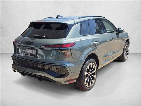 New 2026 Audi Q3 quattro 2.0T AWD/4WD image 5