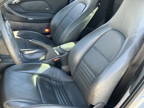 Used 2002 Porsche 911 Carrera image 5