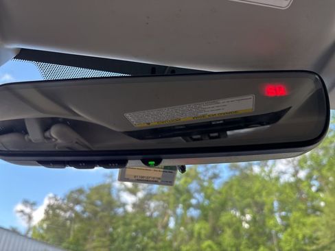 Used 2018 Subaru Crosstrek 2.0i Limited image 25