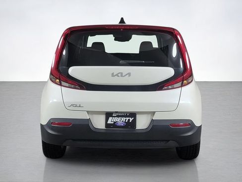 Used 2022 Kia Soul S FWD image 4
