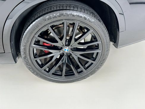 Used 2022 BMW X5 xDrive40i w/ M Sport Package AWD/4WD image 33