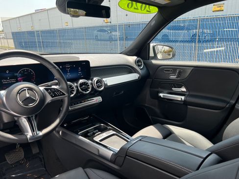 Used 2026 Mercedes-Benz GLB 250 image 17