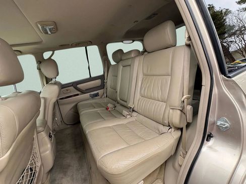 Used 2006 Toyota Land Cruiser image 23