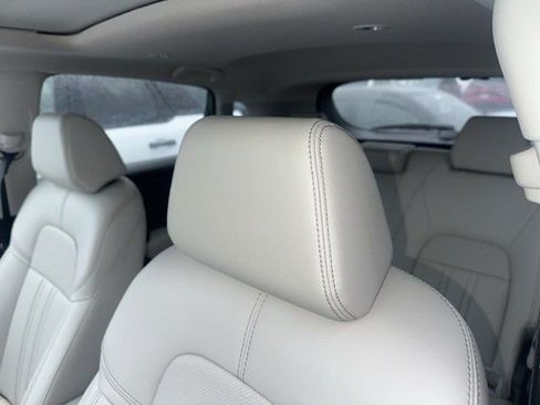 Used 2024 Honda HR-V EX-L image 7