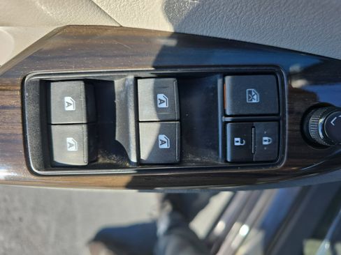 Used 2015 Toyota Sienna XLE Premium image 30