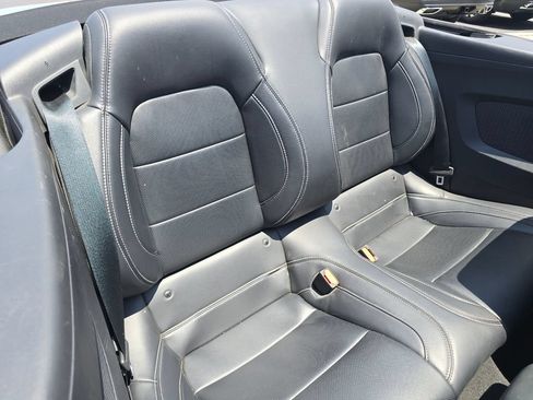 Used 2025 Ford Mustang Premium RWD image 30