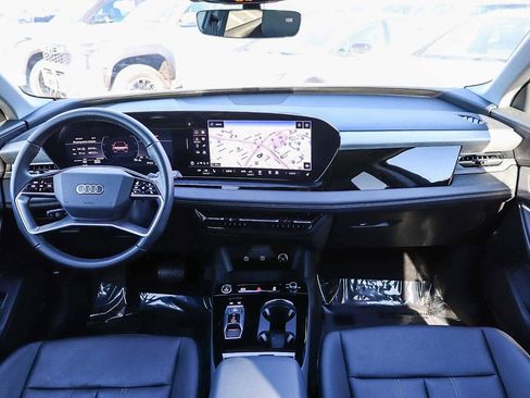 Used 2025 Audi Q6 e-tron Premium w/ Convenience Package image 15