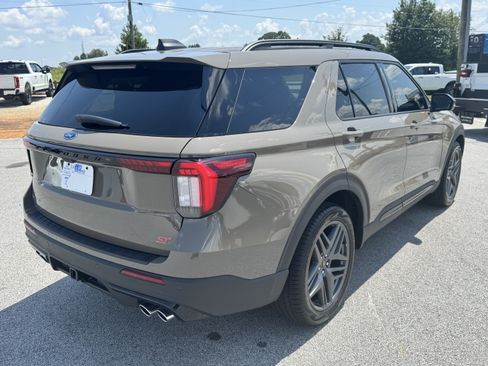 New 2026 Ford Explorer ST w/ Sun And Sound Package AWD/4WD image 5