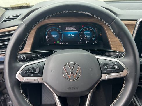 Used 2024 Volkswagen Atlas SE FWD image 9